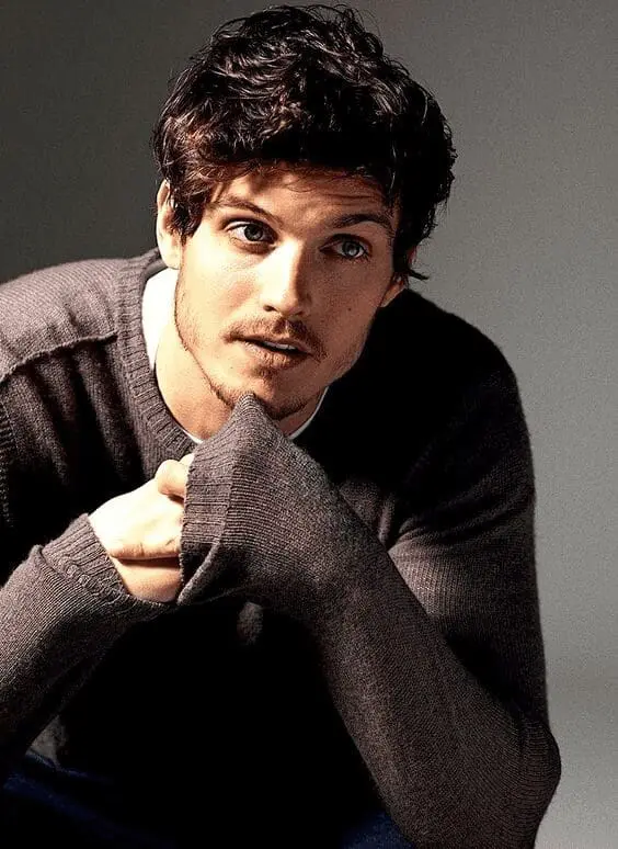 Daniel Sharman, aktor kojarzony z rolami w serialach fantasy