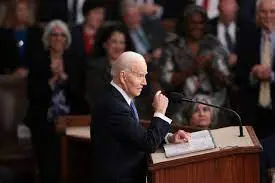 Prezydent Biden Chce Rozmawiać z Dudą i Tuskiem Jednocześnie: Sygnał Potencjalnego Zagrożenia?