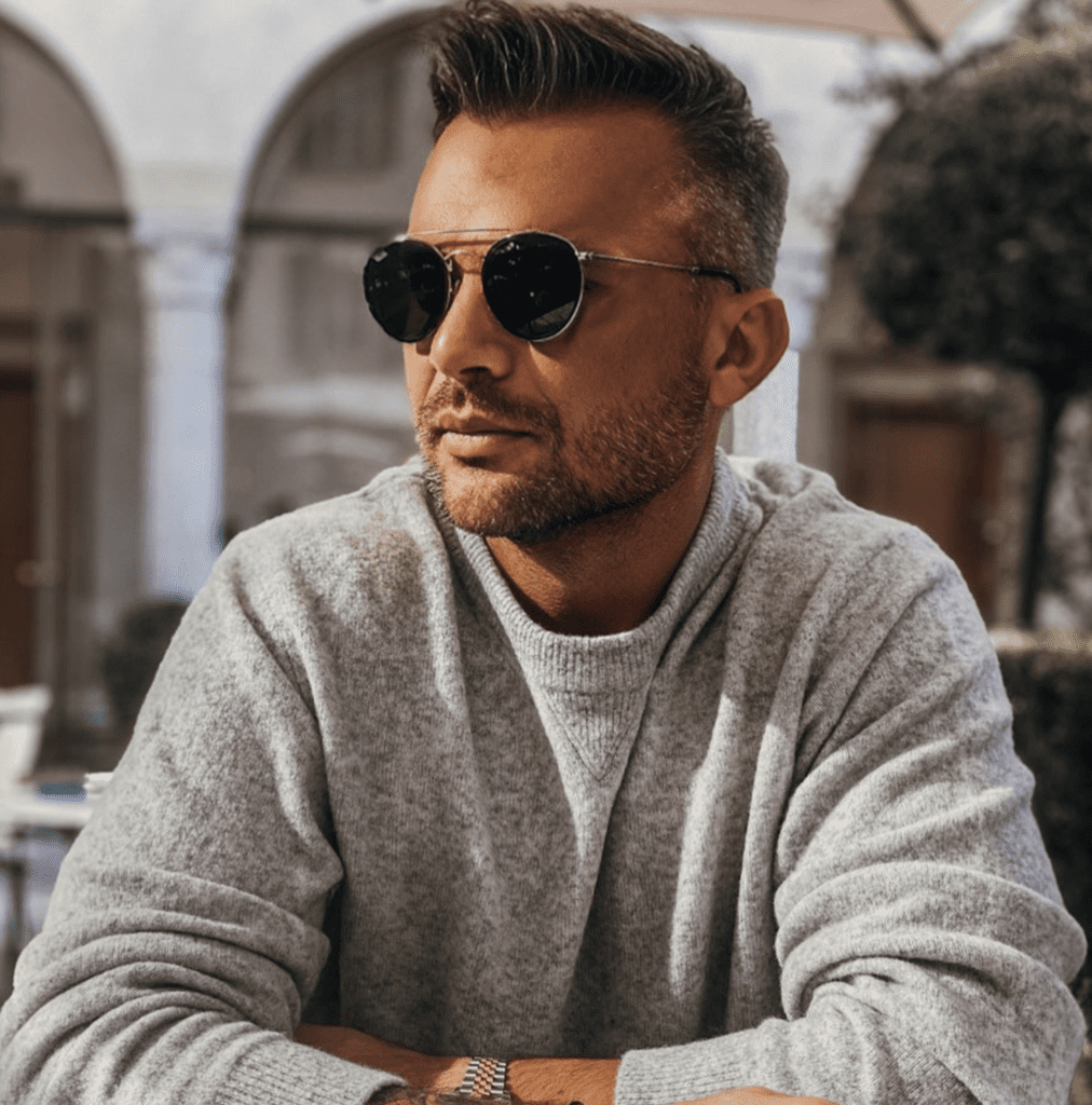 Tomasz Kwaśniewski: wiek, dzieci, żona i Health Labs tomasz kwaśniewski wiek Tomasz Kwaśniewski, współzałożyciel Health Labs Care, wiek 42 lata w 2026 roku