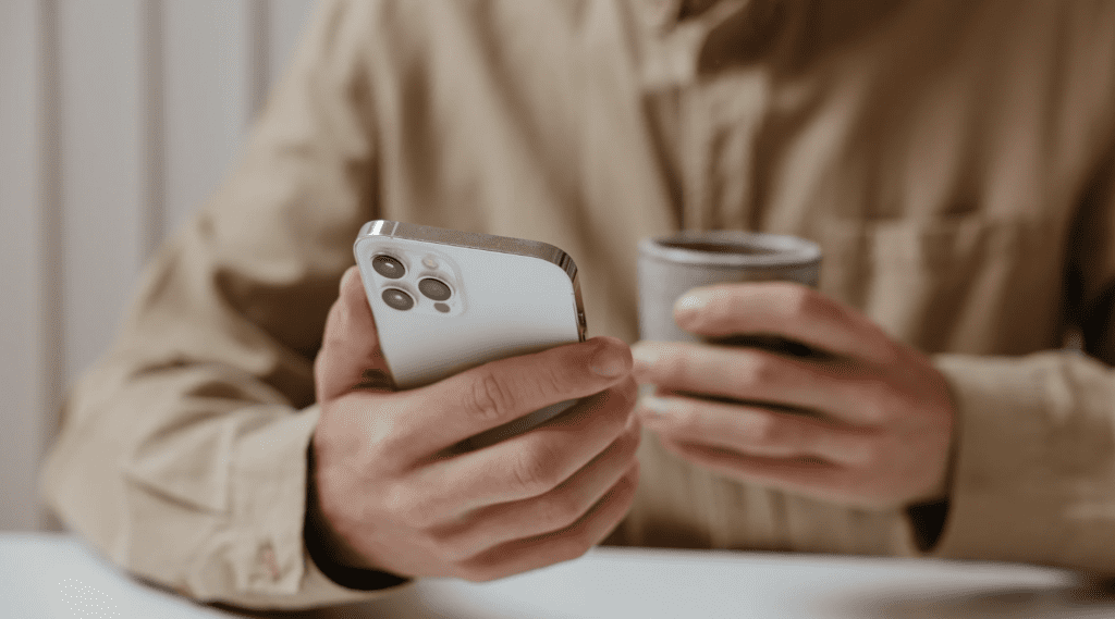 Oferty iPhone’ów na Allegro – porównanie cen nowych i używanych telefonów Apple