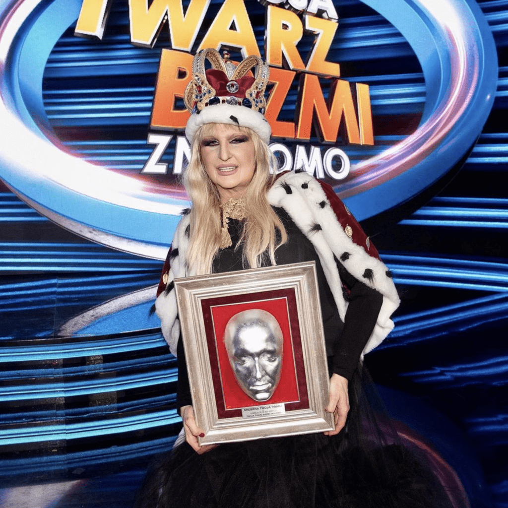 Paweł Góral podczas występu w programie Twoja Twarz Brzmi Znajomo w Polsacie
