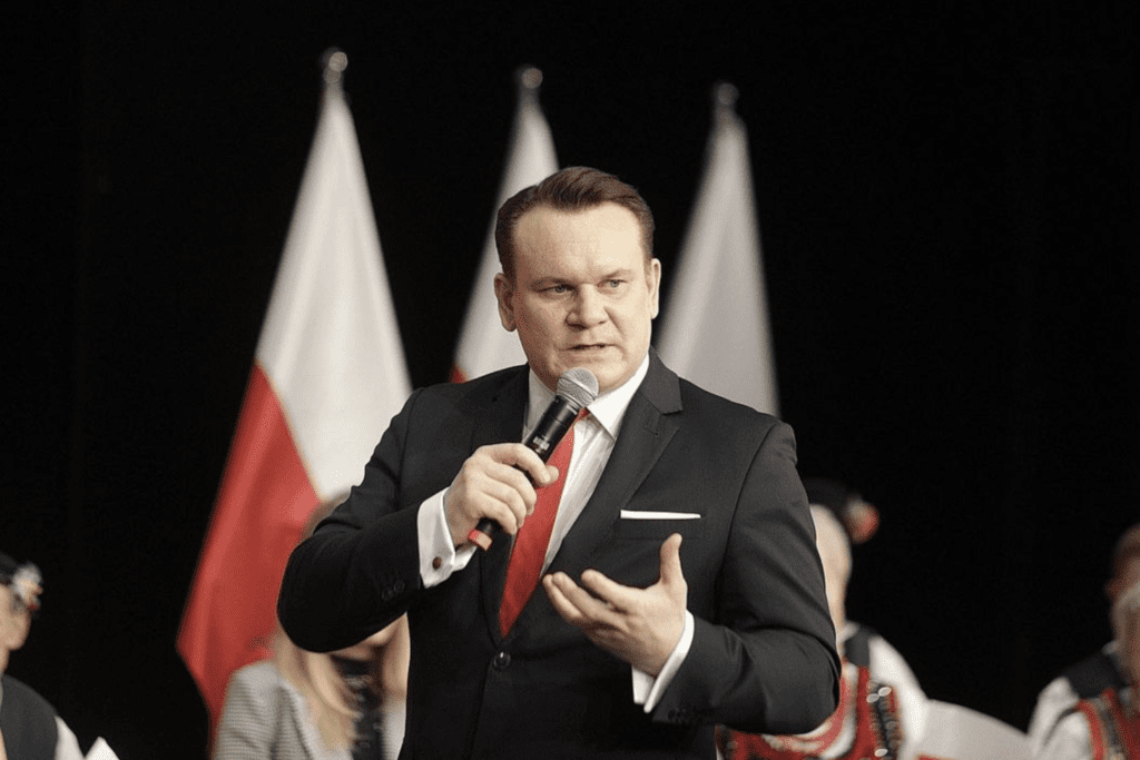 Dominik Tarczyński – wiek (47 lat), żona, dzieci i kariera