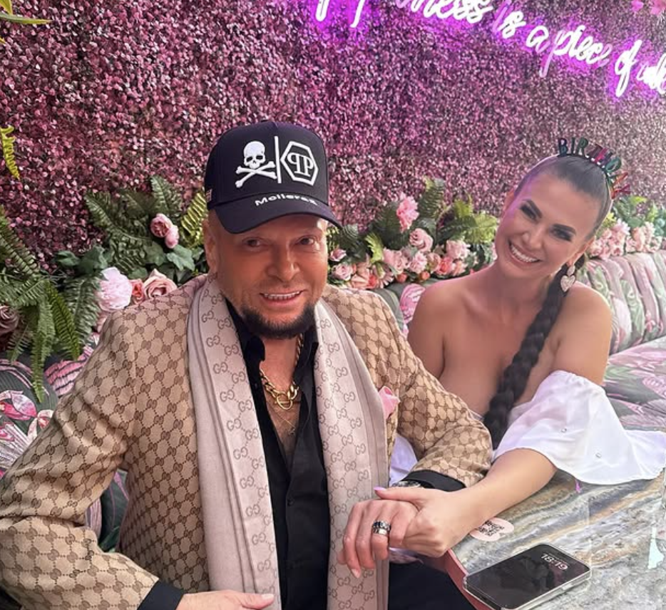 Krzysztof Rutkowski zapytał żonę, czy zostanie z nim kolejne 10 lat. Jej odpowiedź nie pozostawiła wątpliwości