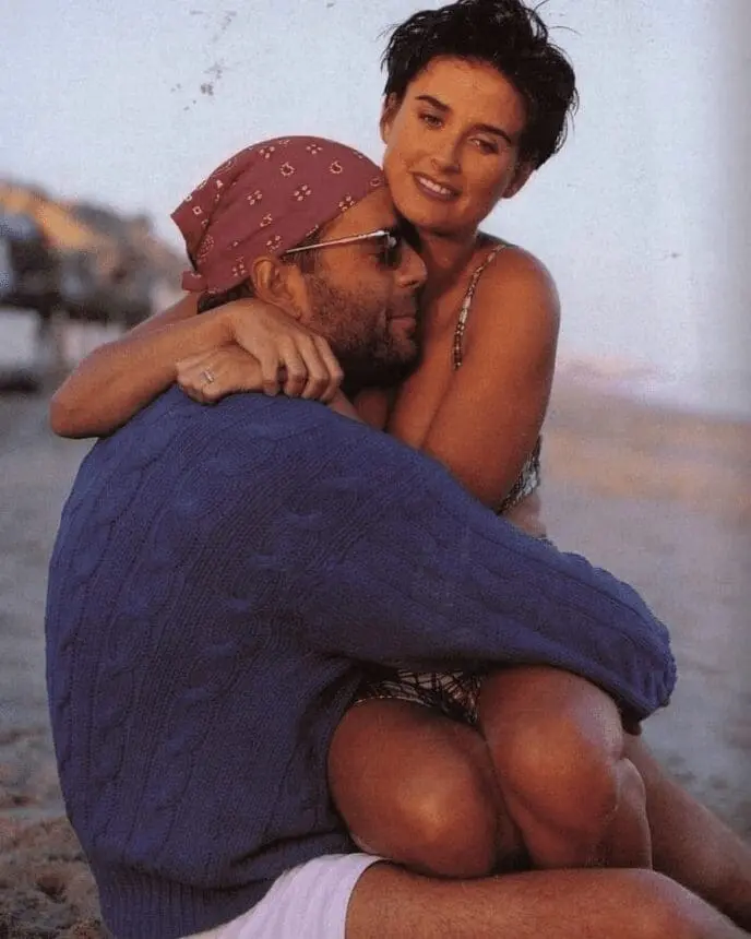 Demi Moore ujawnia dramatyczne szczegóły swojej młodości: “Moja matka sprzedała mnie za 500 dolarów”