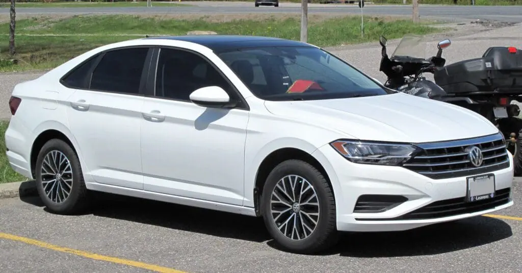 Volkswagen Jetta z USA: Idealny wybór dla rodzin i indywidualistów Volkswagen Jetta z USA: Idealny wybór dla rodzin i indywidualistów