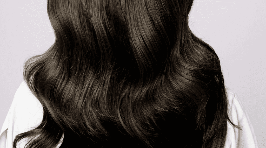 Botoks na włosy – co to jest, efekty i jak działa? Botoks na włosy Botoks na włosy