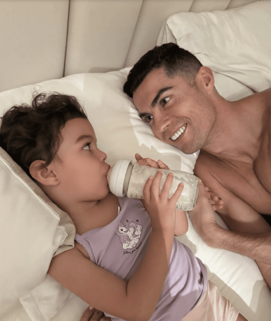 Georgina Rodríguez z dziećmi Cristiano Ronaldo