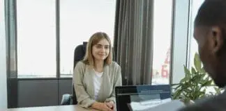 Podchwytliwe pytanie na rozmowie o pracę. Kandydaci często popełniają ten błąd