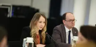 Zmiany w 800 plus? Agnieszka Dziemianowicz-Bąk zabrała głos
