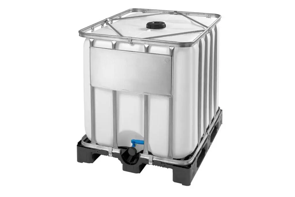 Kontener IBC z zaworem spustowym u podstawy