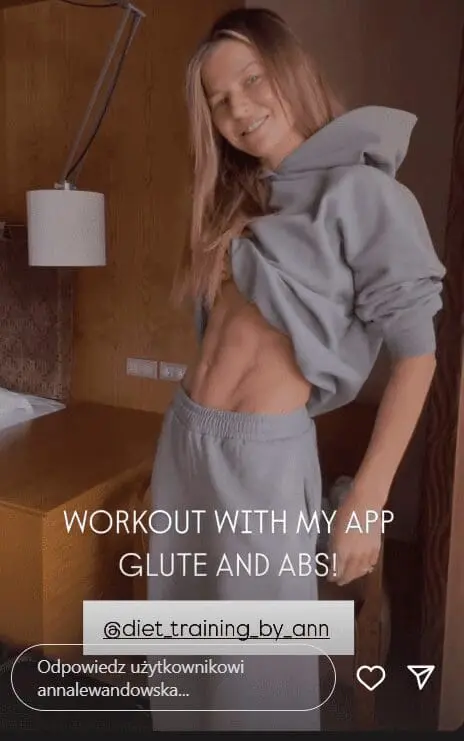 Anna Lewandowska pochwaliła się brzuchem. Fani zachwyceni Anna Lewandowska, trenerka fitness, zdjęcie z Instagrama