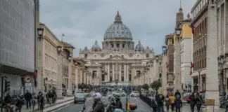 To oni mogą zastąpić papieża Franciszka. Na liście jeden Polak