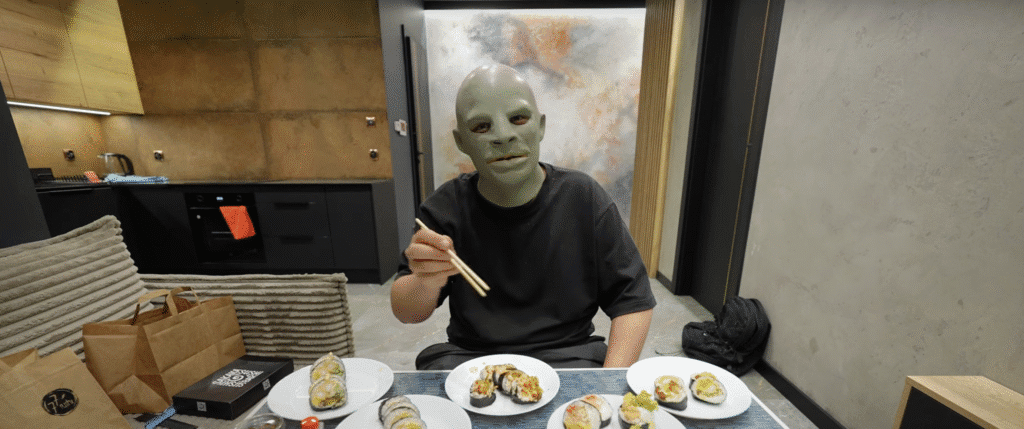 Wiadomo, kim jest Mualan – tajemniczy tester Książula zdemaskowany kim jest Mualan kim jest Mualan