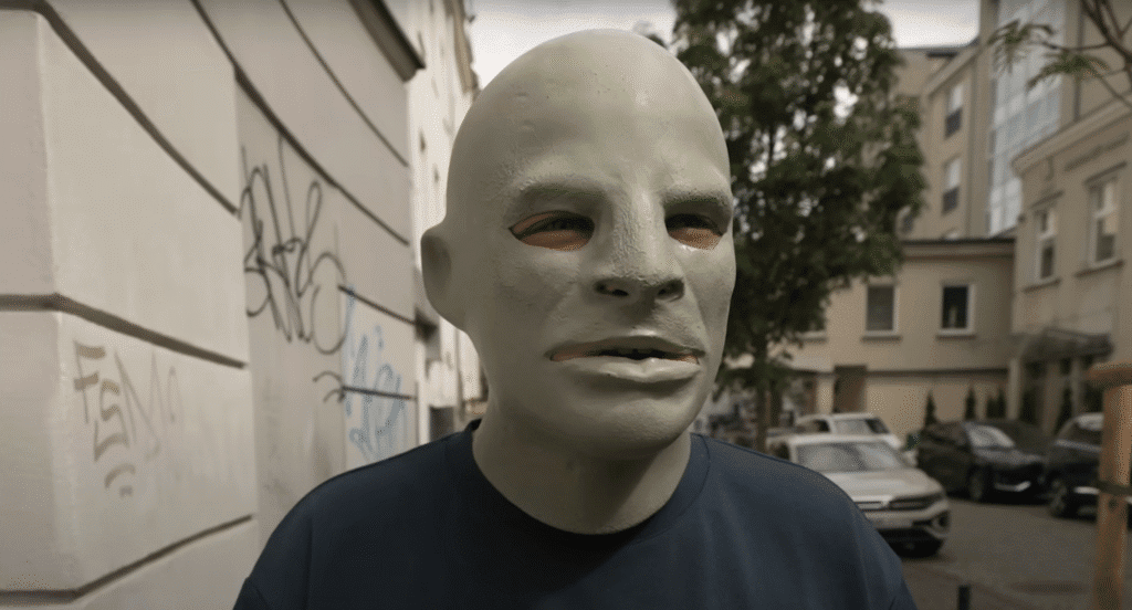 Wiadomo, kim jest Mualan – tajemniczy tester Książula zdemaskowany kim jest Mualan kim jest Mualan