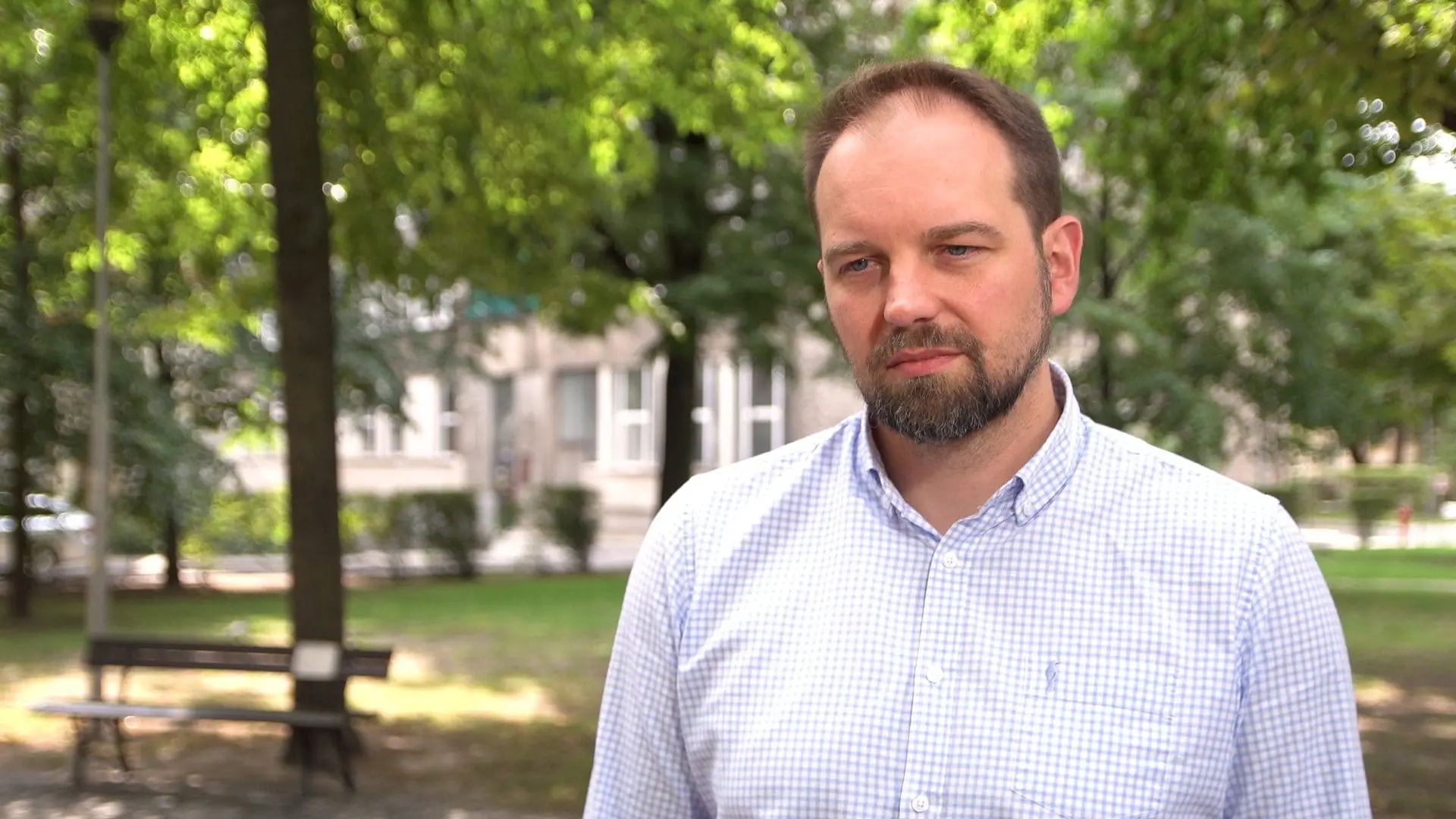 Polscy naukowcy pracują nad nowymi materiałami do chłodzenia i ogrzewania budynków. Inspiracją jest budowa motyli