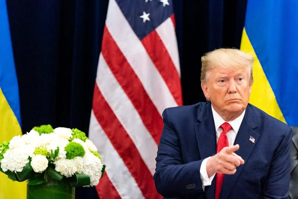 Trump stawia na twardą linię wobec Rosji. „NATO powinno zestrzeliwać rosyjskie myśliwce” Trump Trump NATO