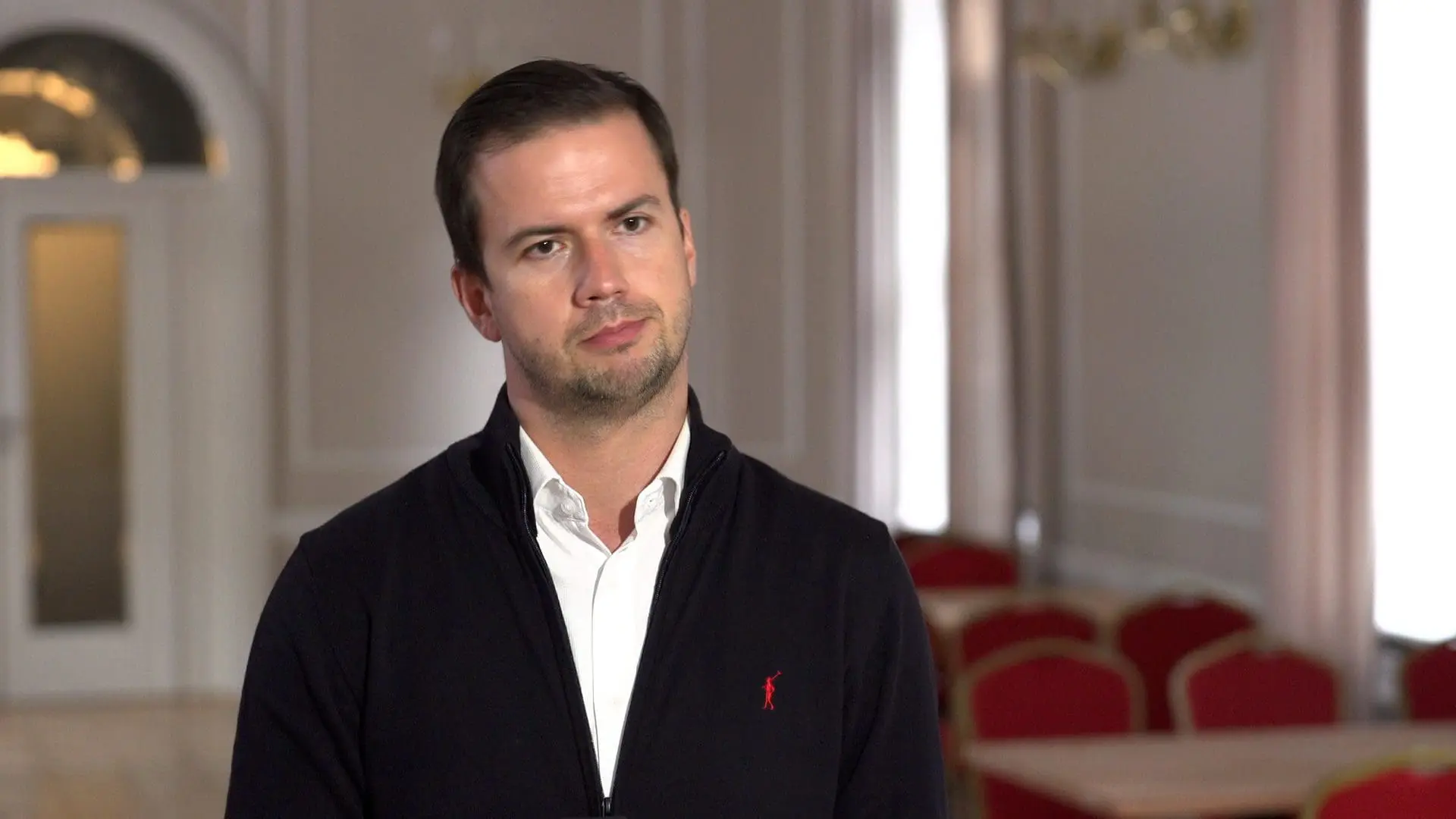 Zdecydowana większość studentów regularnie oszczędza. Swoją wiedzę finansową oceniają na 2+