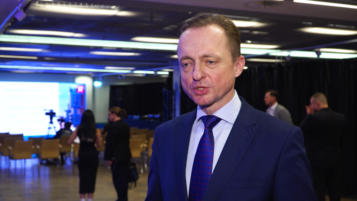 Coraz więcej emerytów pracuje. Wydłużenie aktywności zawodowej przekłada się na wyższe świadczenie