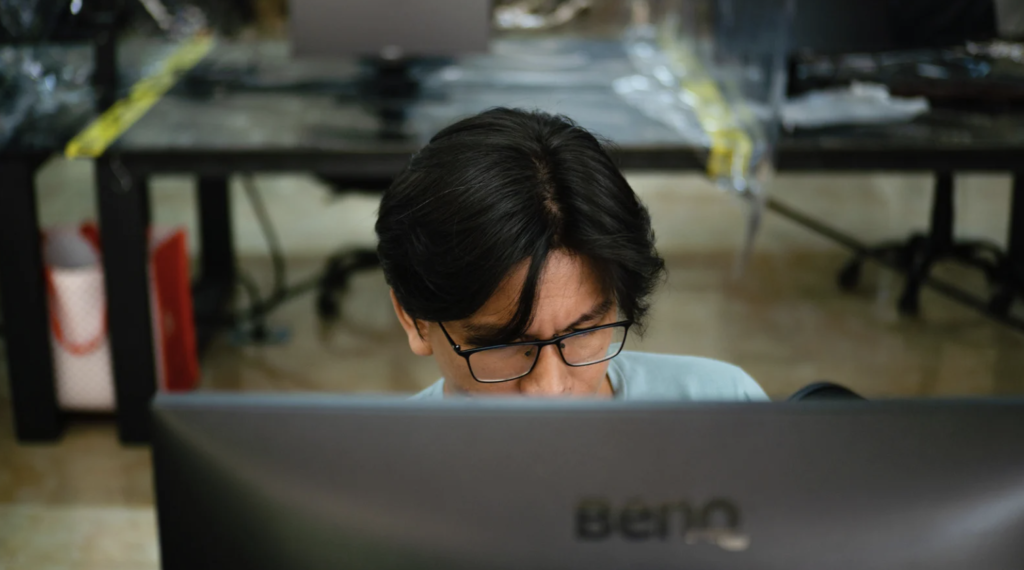 Wirtualny stół: Analiza technologii streamingu i UX w grach na żywo Wirtualny stół: Analiza technologii streamingu i UX w grach na żywo