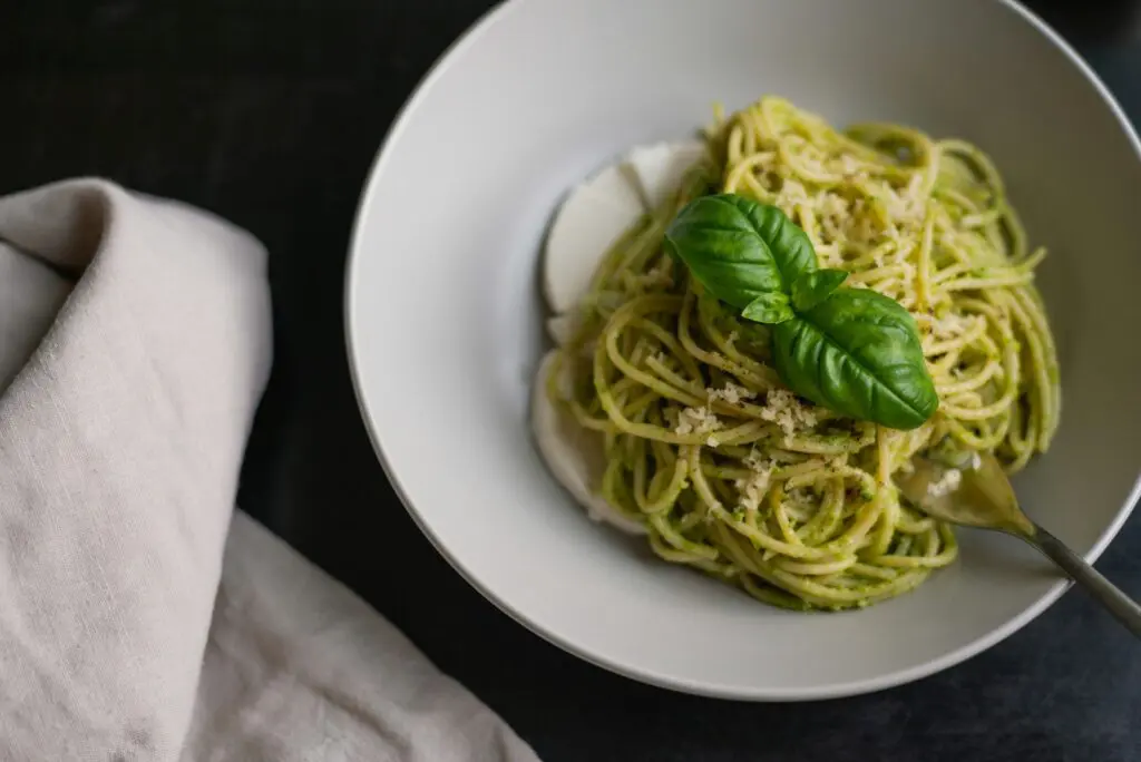 Jad kiełbasiany w słoiku z pesto. GIS wycofuje partię, sprawdź numer na etykiecie Jad kiełbasiany w słoiku z pesto. GIS wycofuje partię, sprawdź numer na etykiecie