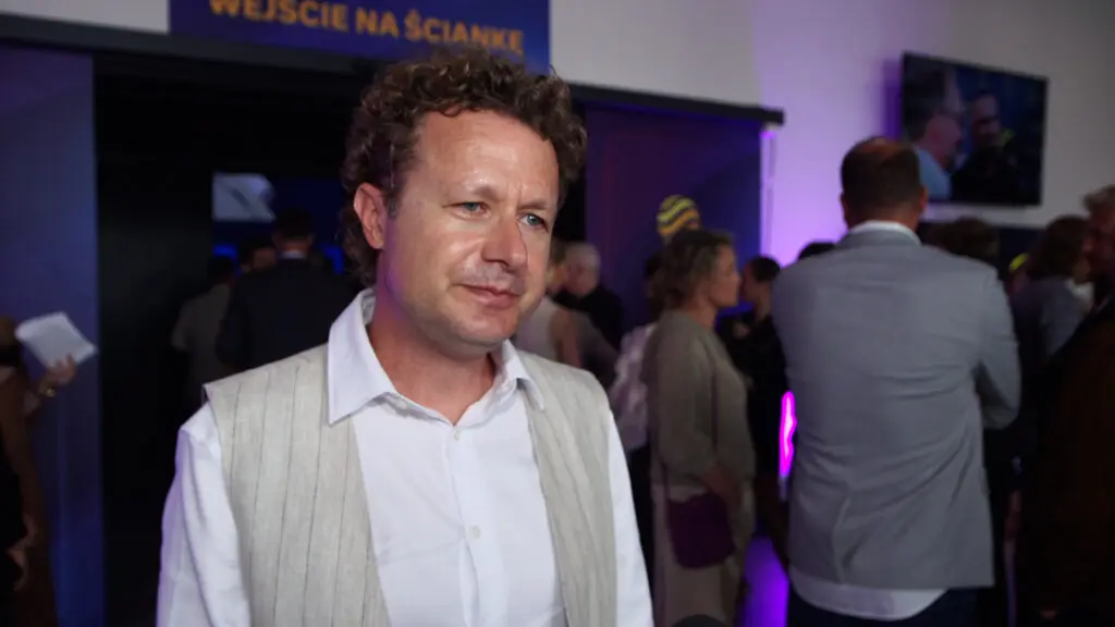 Maciej Pertkiewicz: AI w projektowaniu wnętrz to droga na skróty. Chętnie z niej korzystam