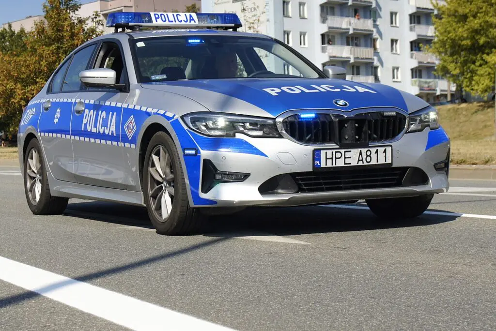 Wezwali ich do mężczyzny, który się okaleczał. Interwencja na bydgoskim osiedlu skończyła się tragicznie Wezwali ich do mężczyzny, który się okaleczał. Interwencja na bydgoskim osiedlu skończyła się tragicznie