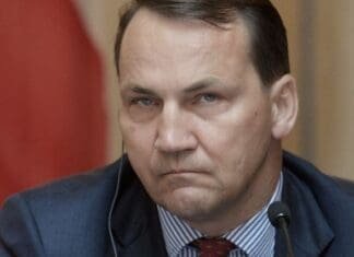 Radosław Sikorski zostanie odwołany? Wszystko przez ,,niebezpieczny” wpis