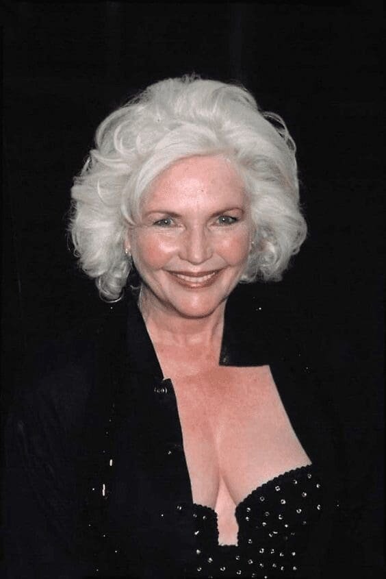 Fionnula Flanagan, aktorka o wieloletnim dorobku scenicznym