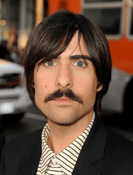 Jason Schwartzman - wiek, wzrost, waga, kariera. Kim jest Jason Schwartzman? Jason Schwartzman, aktor o wieloletnim dorobku filmowym