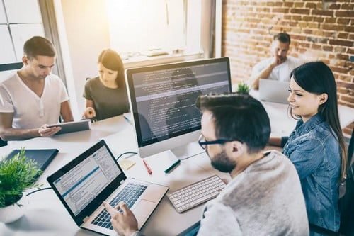 Korzyści z posiadania firmowej strony internetowej