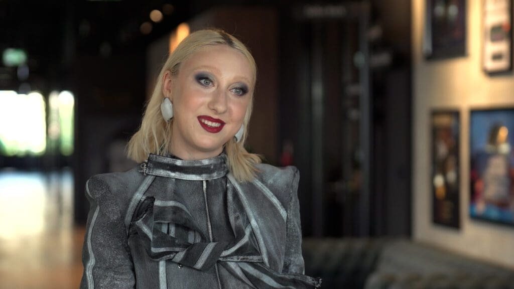 Luna: Moda jest fajnym sposobem na wyrażenie siebie. Ja albo się za nią chowam, albo coś manifestuję swoim ubiorem