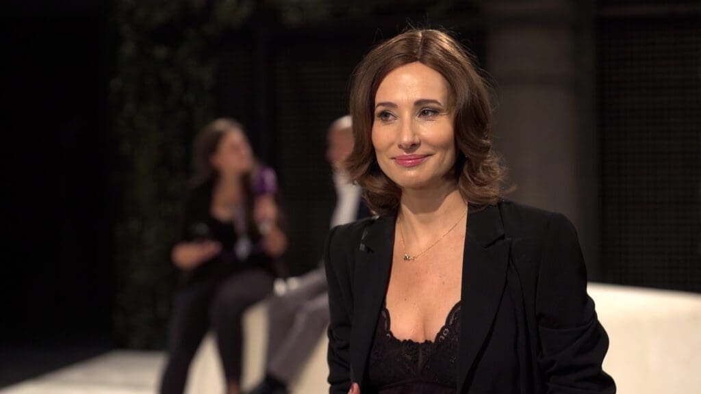 Aleksandra Popławska: Nadopiekuńczość i trzymanie dziecka pod parasolem ochronnym to przemoc psychiczna. Taka toksyczna relacja jak w spektaklu „Czułe słówka” to dobry temat dla psychologa