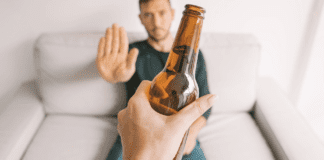 Czy w Wielką Sobotę można pić alkohol? Zasady i godziny handlu