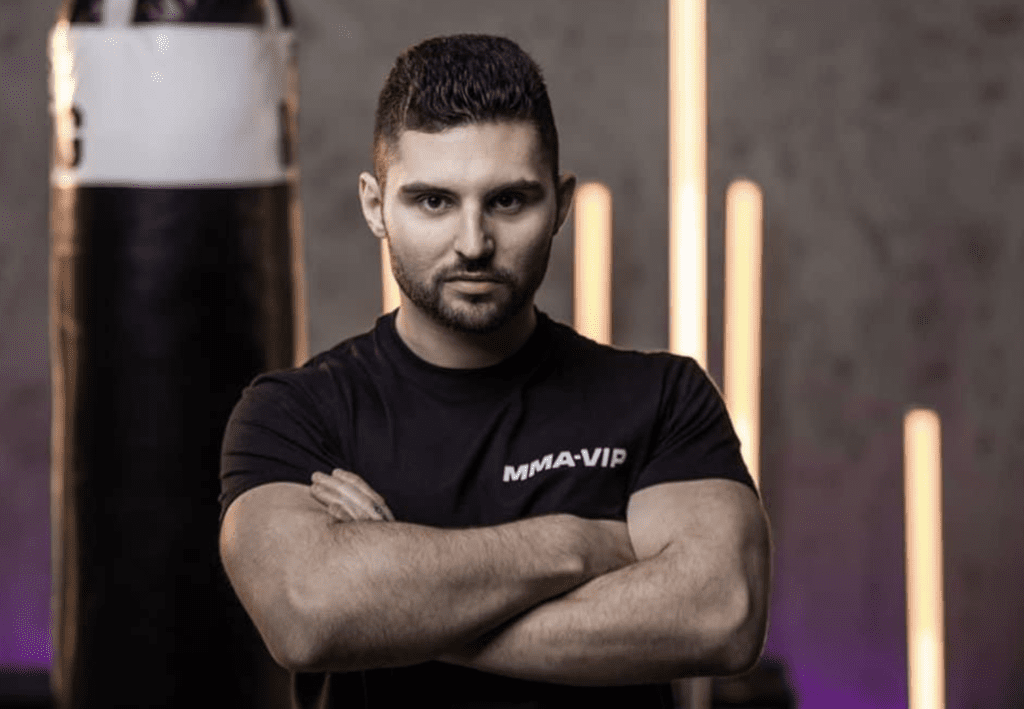 Adrian Cios – kim jest? Wiek (28 lat), rekord walk, MMA VIP