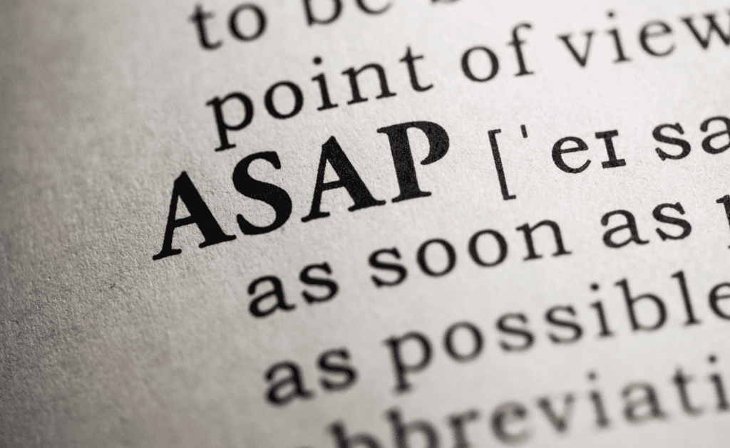 ASAP co to znaczy? Wyjaśnienie popularnego skrótu ASAP co to znaczy asap co to