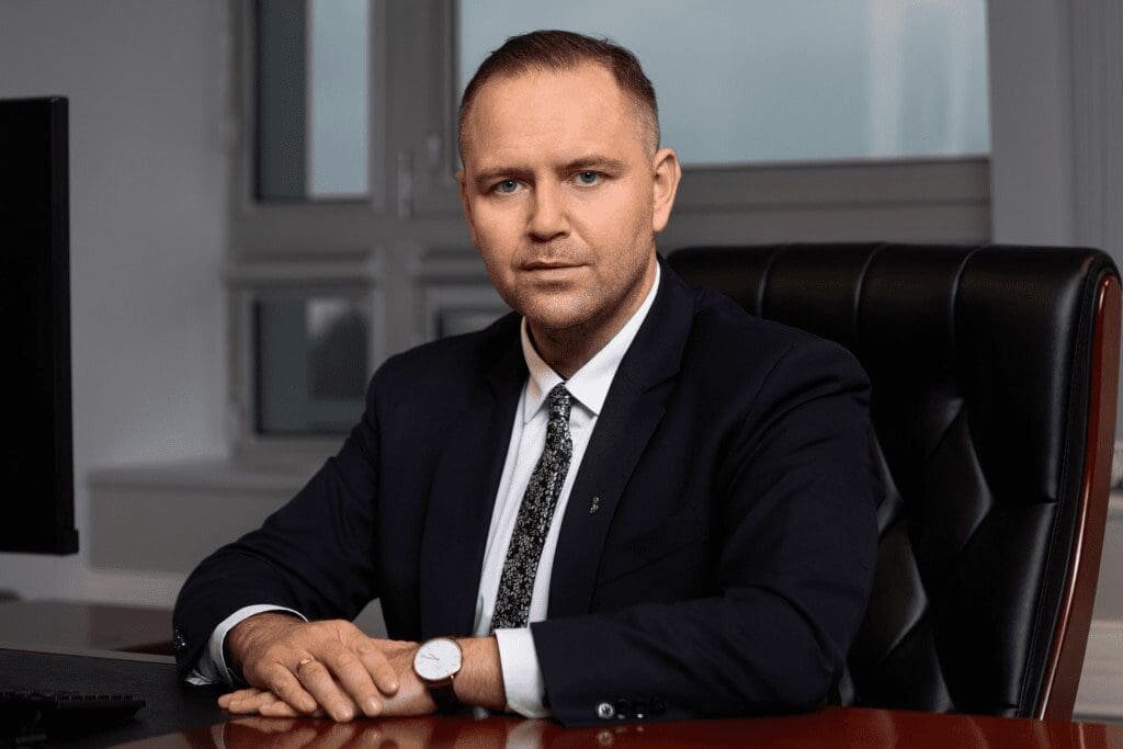 Kim jest Karol Nawrocki? Żona, dzieci, przeszłość, wiek, życie prywatne i ciekawostki Karol Nawrocki Karol Nawrocki