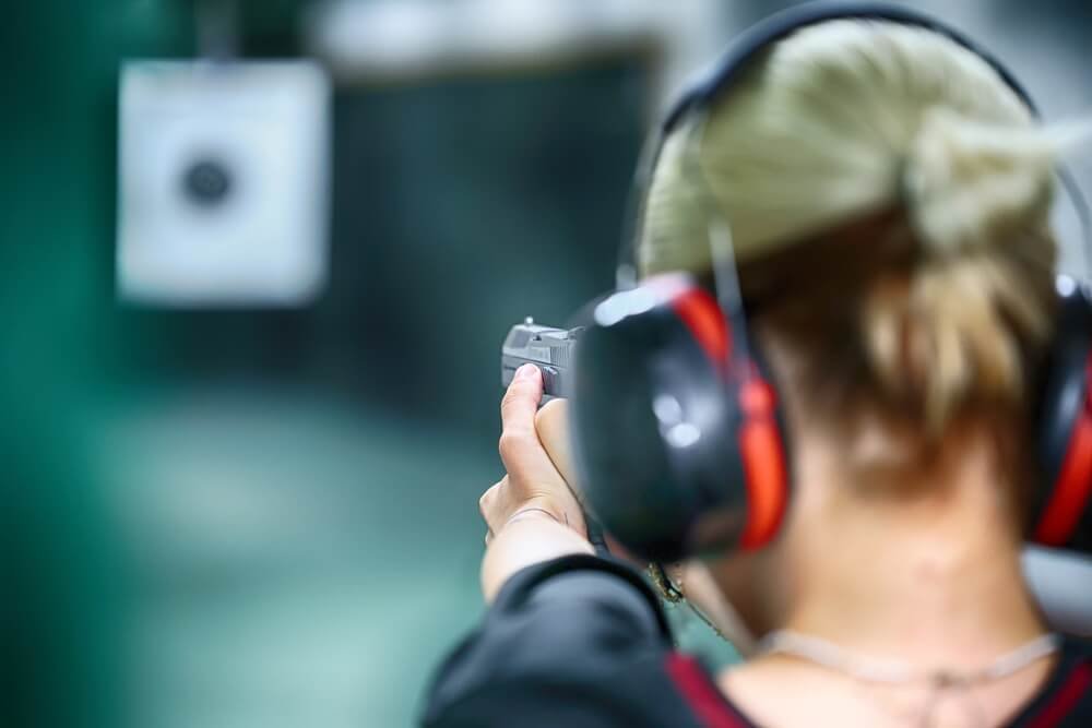 O czym pamiętać przed pierwszą wizytą na strzelnicy?
