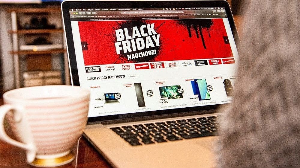 Black Friday nie traci na popularności. Ponad 64% Polaków zapowiada, że będzie „polować” na okazje