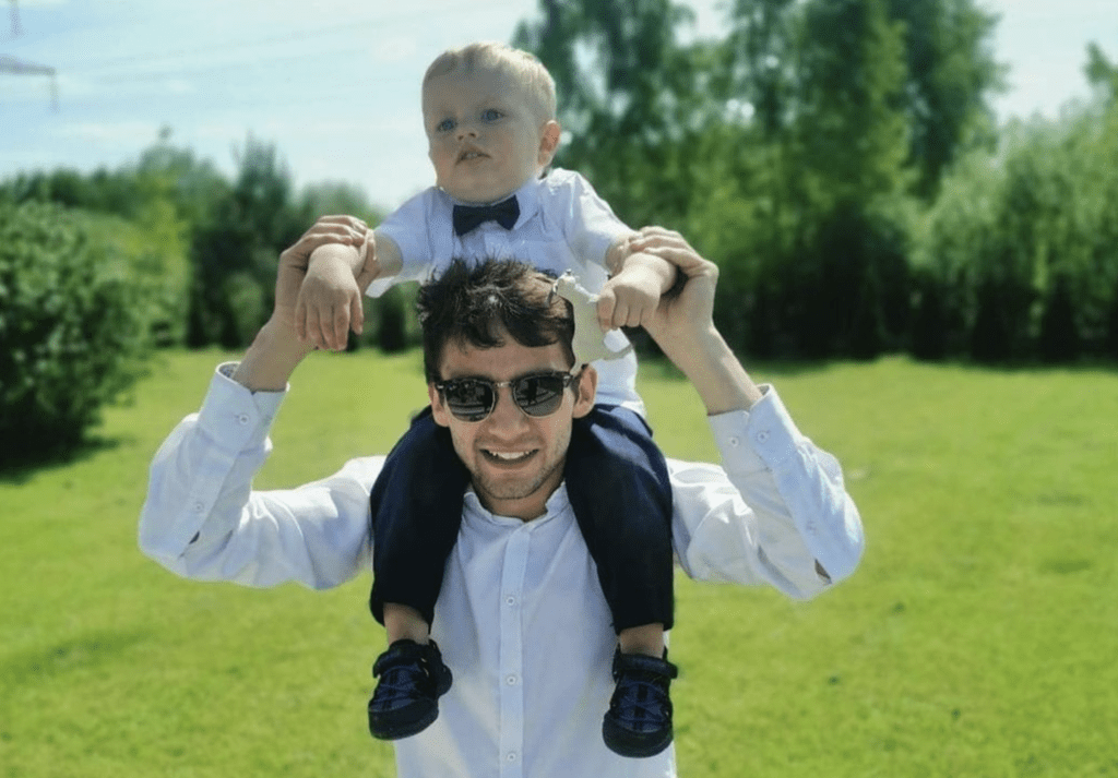 Krystian Domagała – wiek, praca, życie prywatne Krystian Domagała Krystian Domagała dziecko