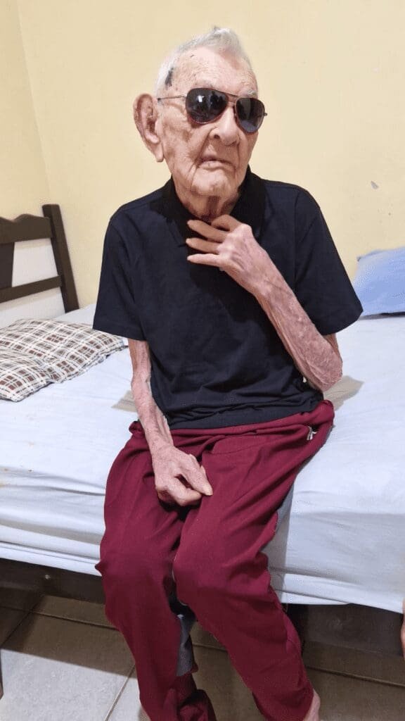 Ile lat ma najstarszy człowiek świata, który jeszcze żyje? Ile lat ma najstarszy człowiek świata Ile lat ma najstarszy człowiek świata