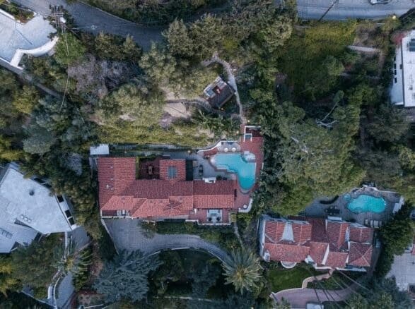 Leonardo DiCaprio: Syn idealny? Aktor podarował swojej matce willę wartą 71 milionów dolarów