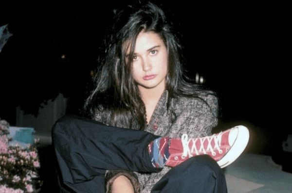 Demi Moore ujawnia dramatyczne szczegóły swojej młodości: “Moja matka sprzedała mnie za 500 dolarów”