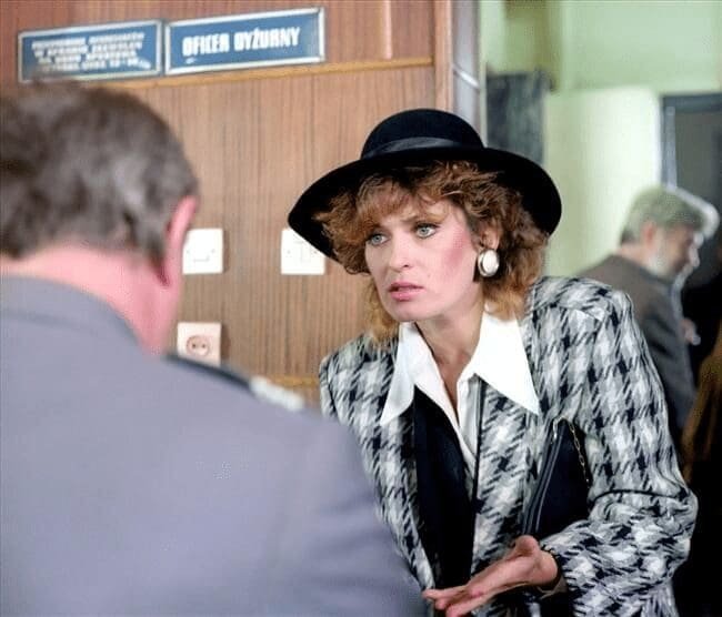 Duże kolczyki lata 80