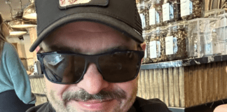 Tomasz Karolak – żona, dzieci, kariera. Wszystko, co musisz wiedzieć o popularnym aktorze