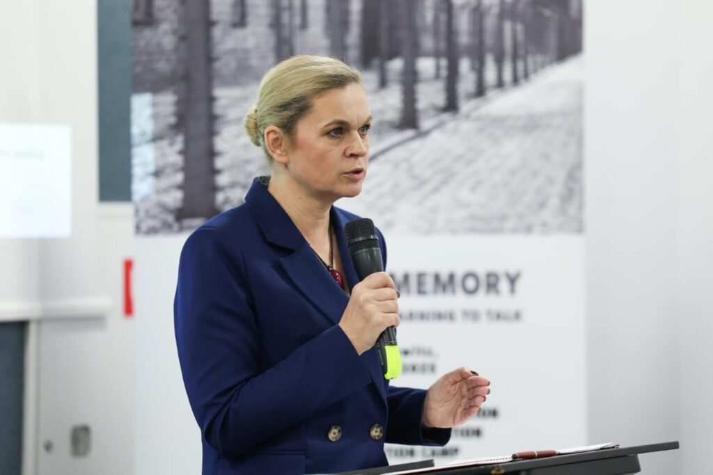 Będą ferie jesienne? Ministra edukacji zabrała głos