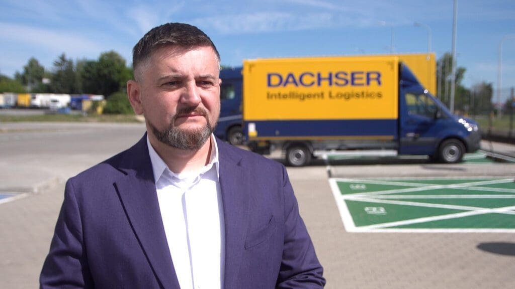 Dostawy elektrykiem w centrum Warszawy. DACHSER wprowadził do Polski swój bezemisyjny program