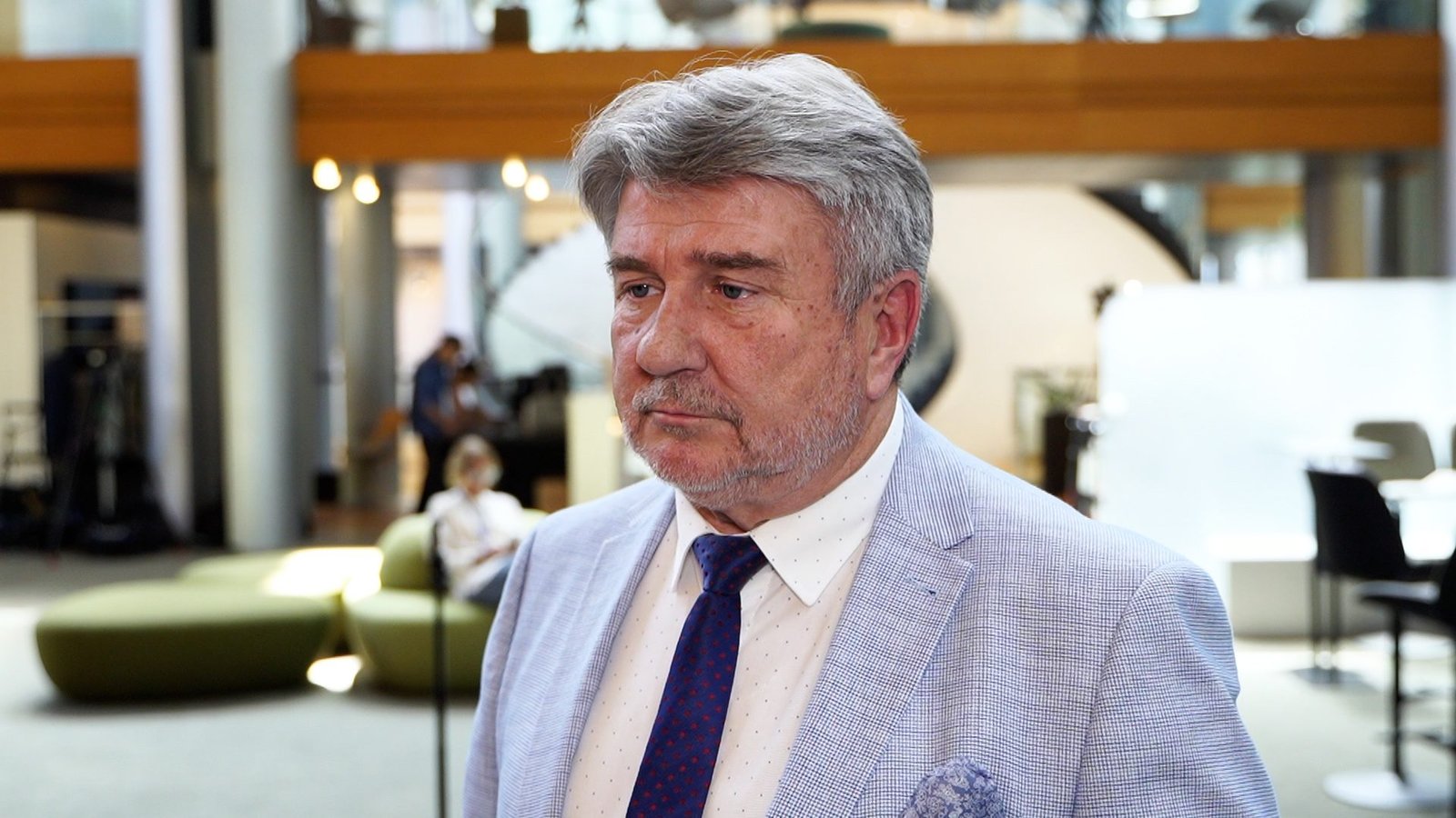 KE pracuje nad pakietem dotyczącym sieci energetycznych. Większego nacisku potrzeba na transgraniczne połączenia