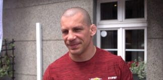 Damian Janikowski, zawodnik MMA, z dziećmi