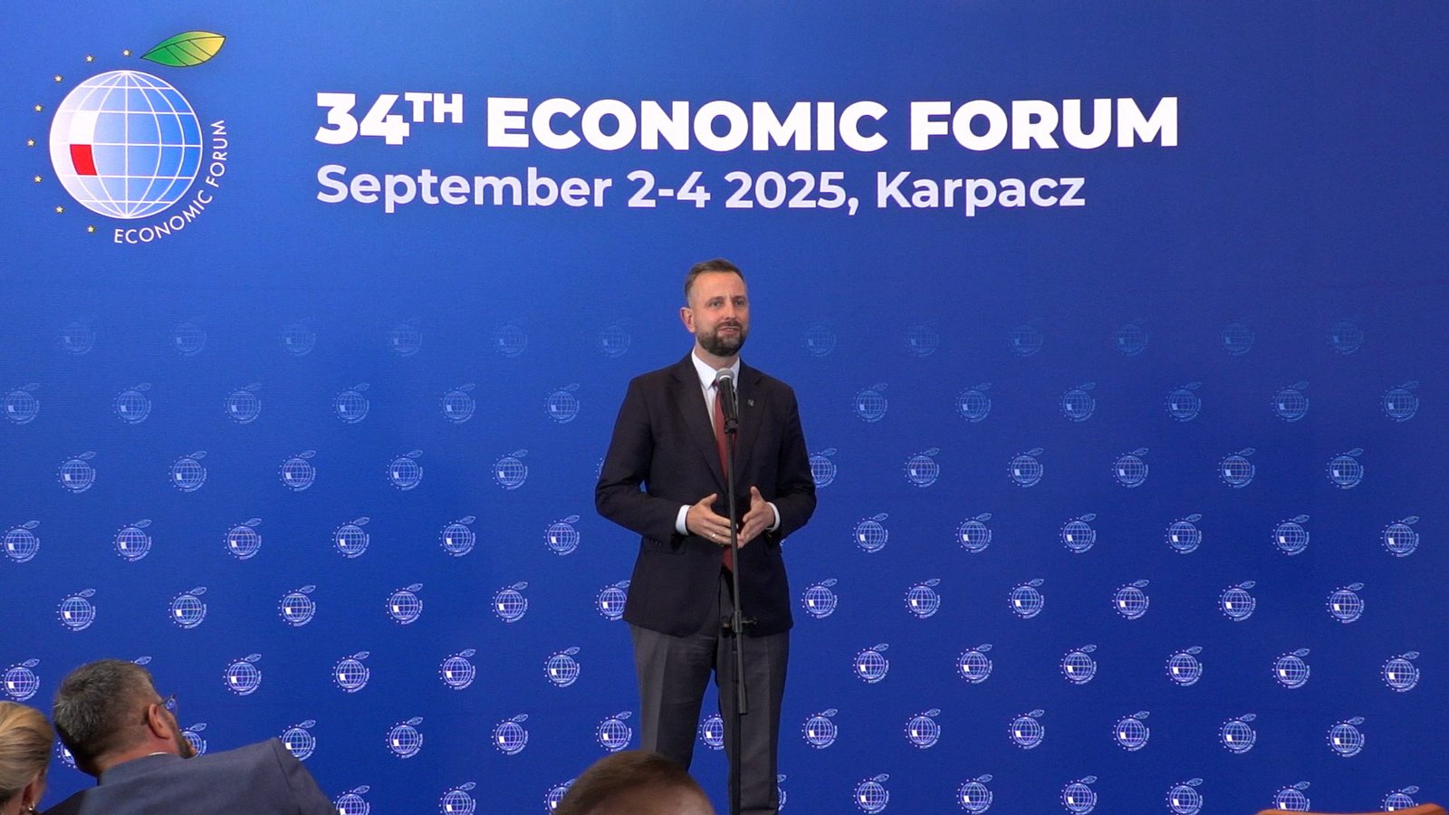 Briefing Władysława Kosiniaka-Kamysza podczas Forum Ekonomicznego w Karpaczu