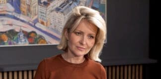 Marieta Żukowska, aktorka, w roli droida z filmu „Reset”
